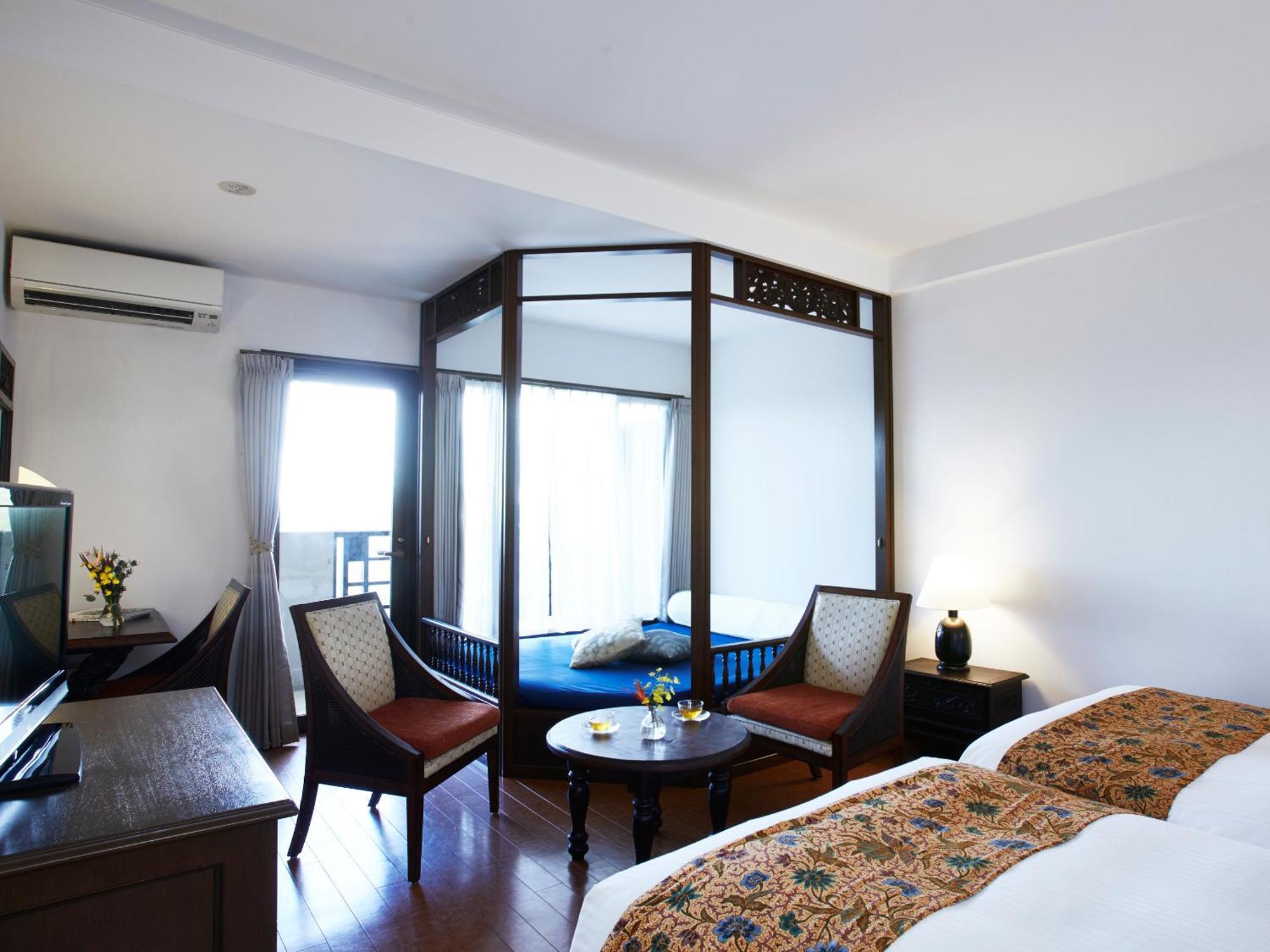Iriomote Hotel By Hoshino Resorts Urauchi Экстерьер фото