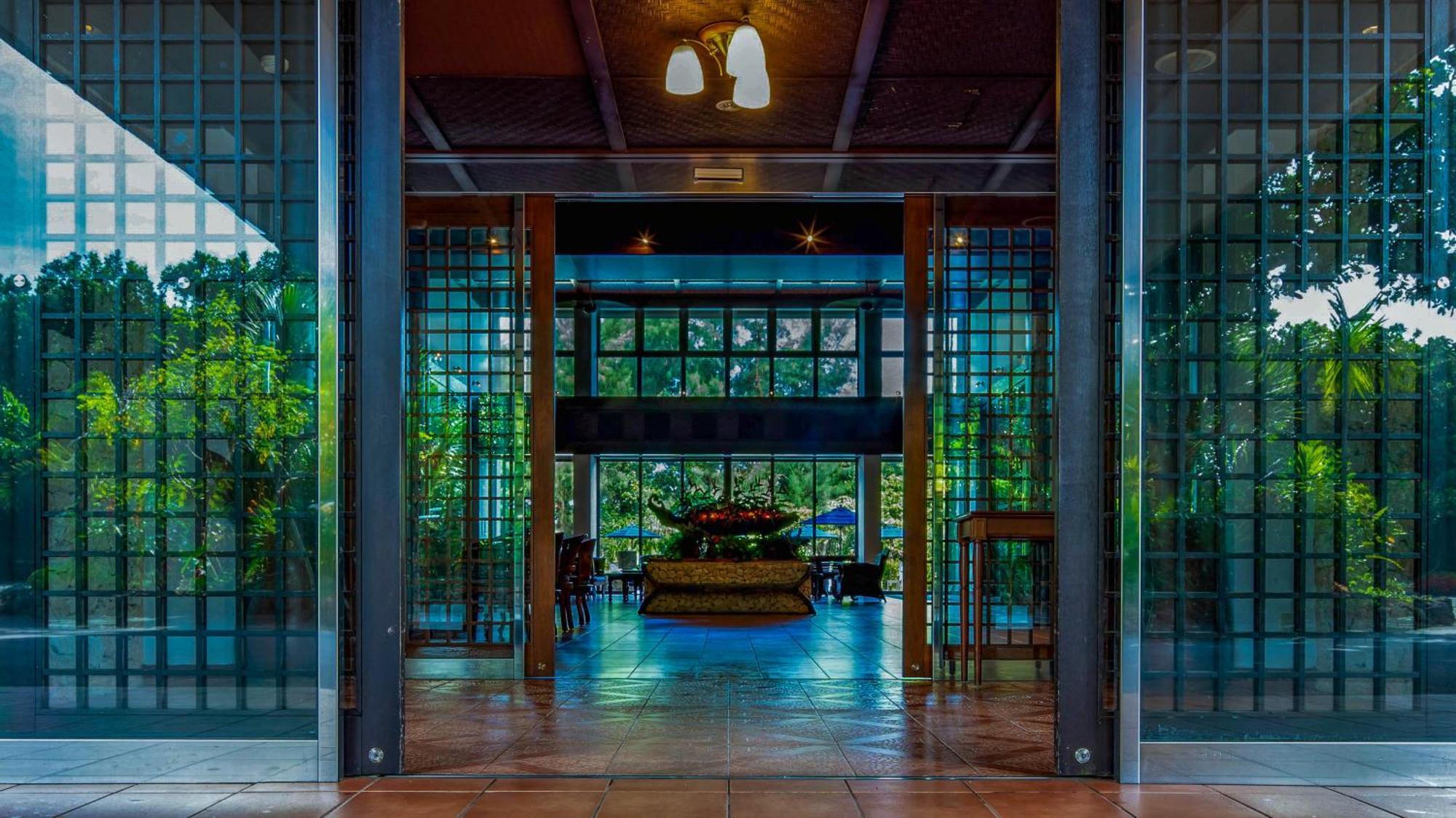 Iriomote Hotel By Hoshino Resorts Urauchi Экстерьер фото