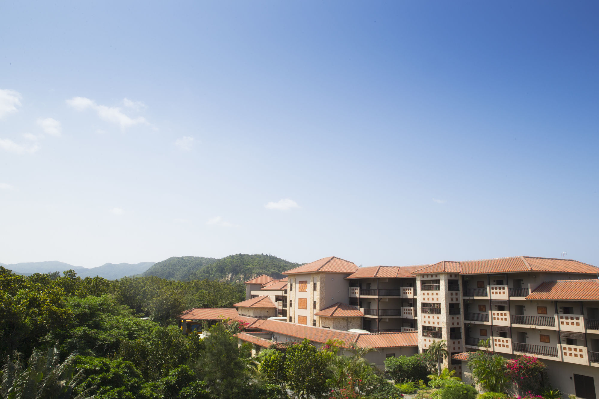 Iriomote Hotel By Hoshino Resorts Urauchi Экстерьер фото